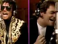 Michael Jackson i Lionel Richie śpiewają w studiu nagraniowym, tworząc razem "We are the world".