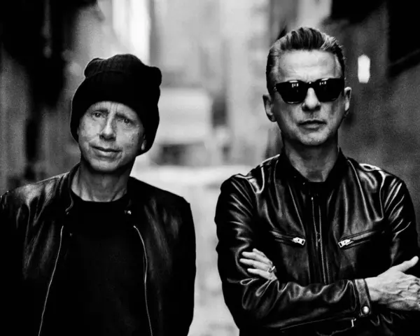 Dave Gahan i Martin Gore z Depeche Mode w czerni i bieli. Co to znaczy być ikoną?